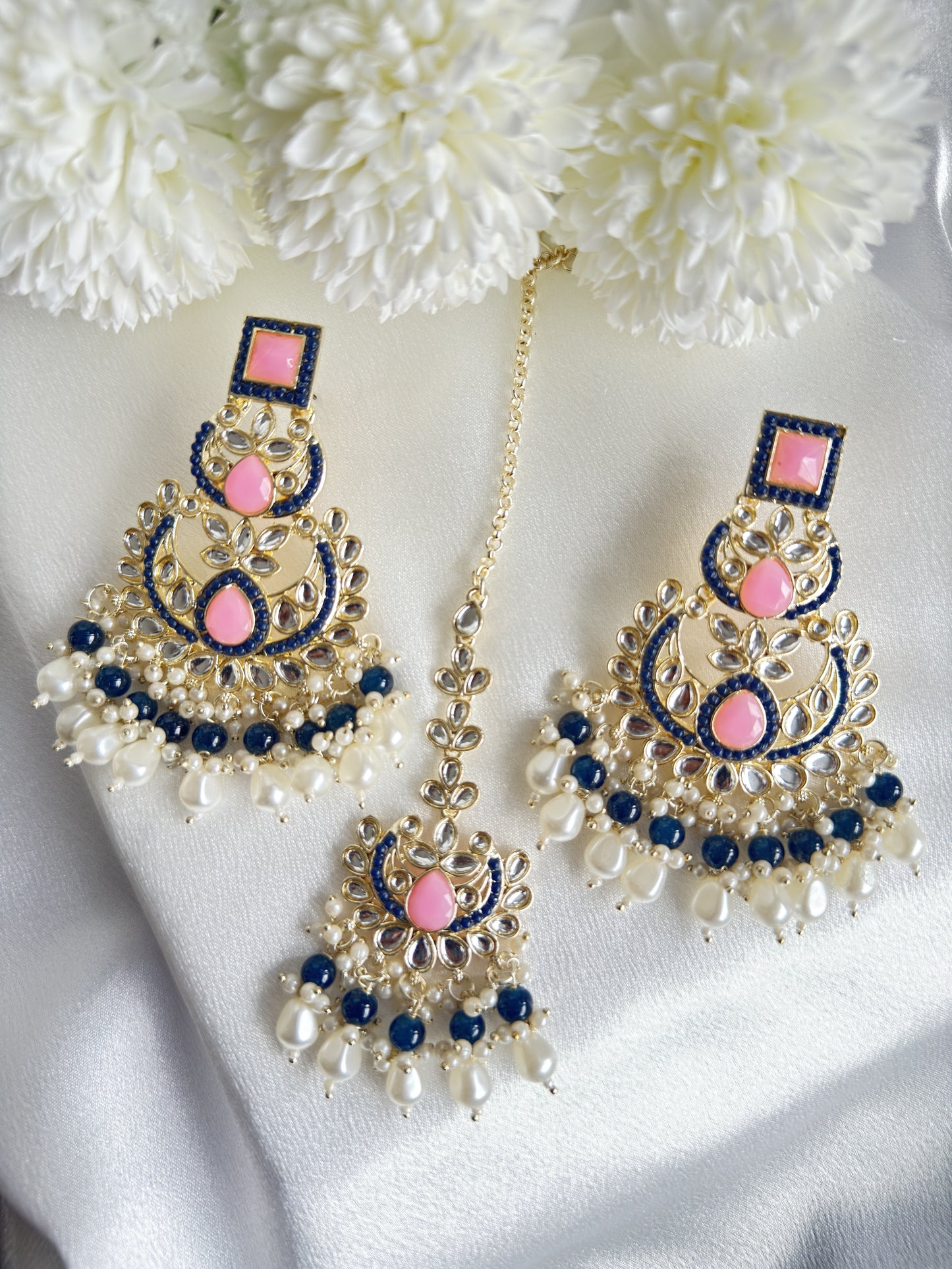 Devika Maang Tikka Set