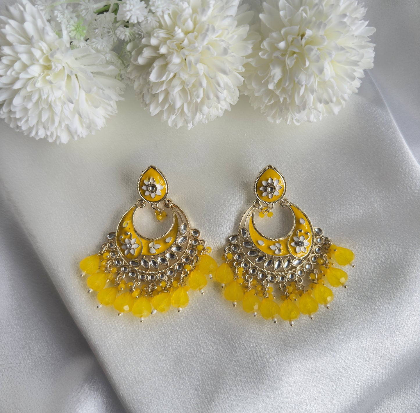 Naira Jhumka