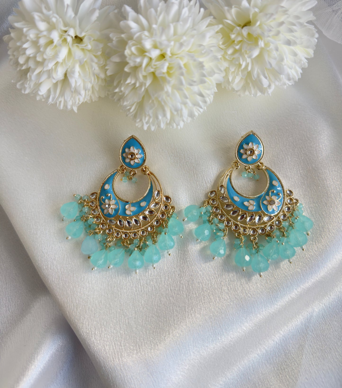Naira Jhumka