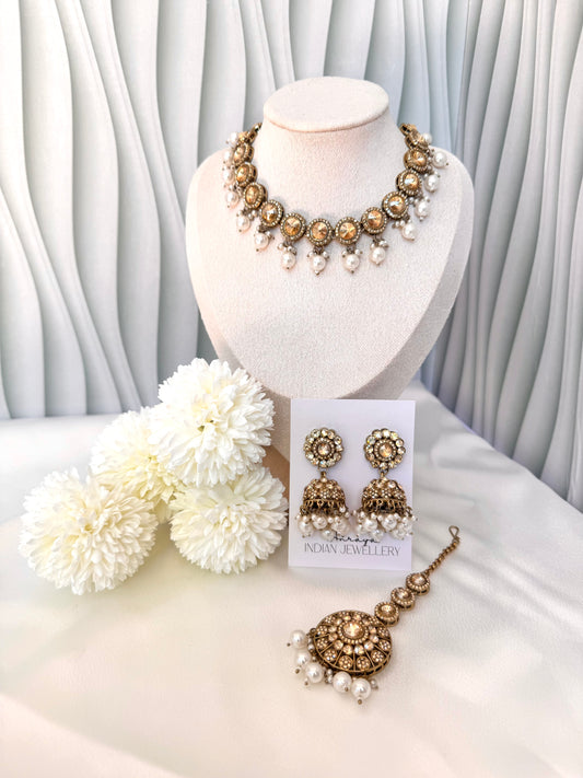 Aryelle Necklace Set